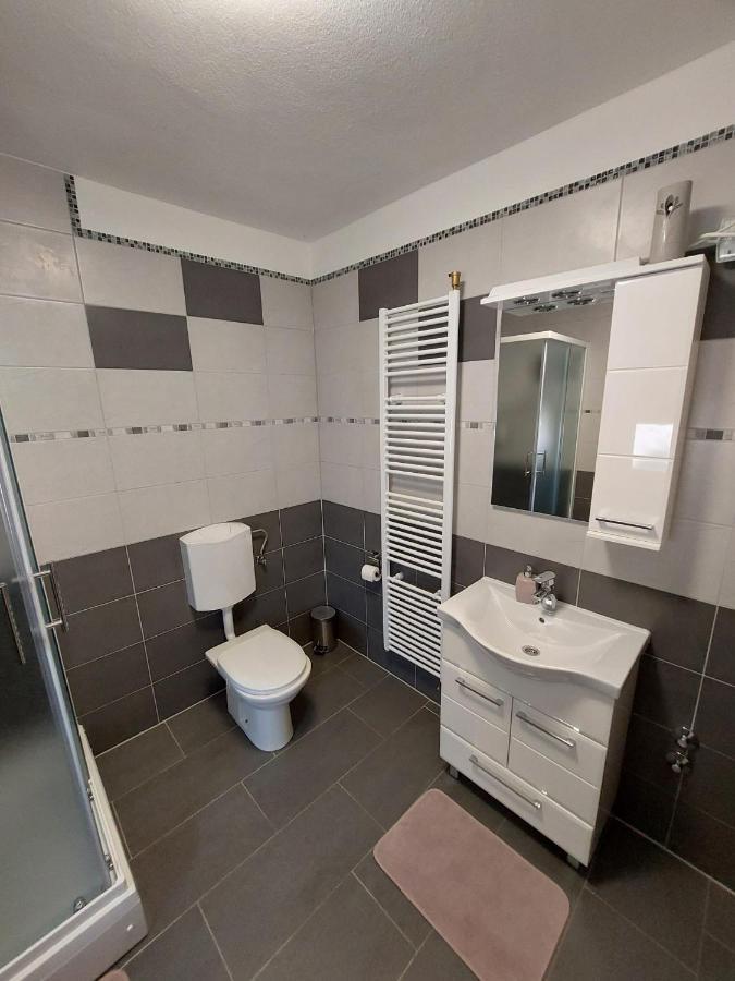 Studio Apartman Marta Korenica Eksteriør billede